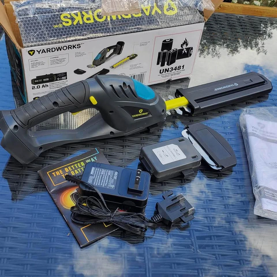 Yardworks 20V 2-in-1 Shrubber & Grass Shear Kit (No Battery) - photo 5
