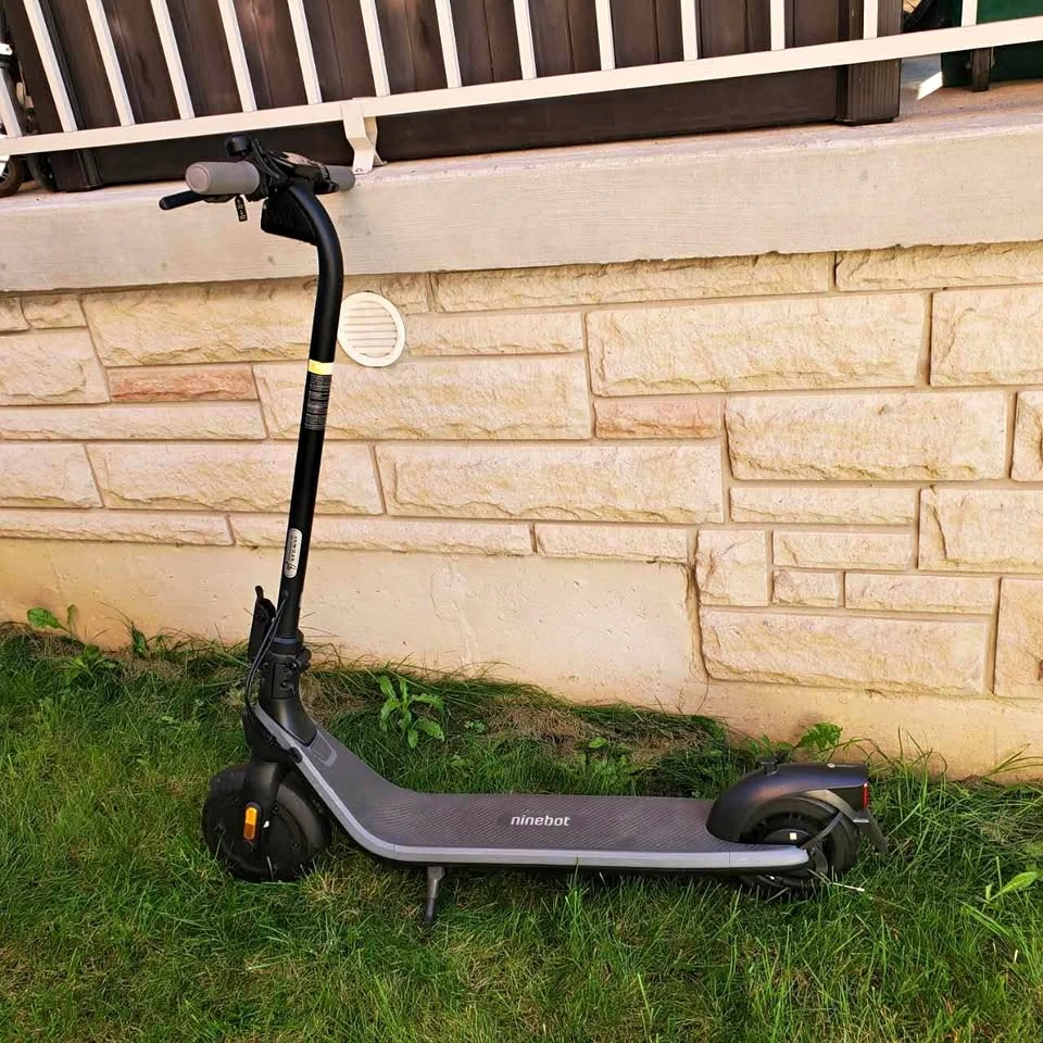 Ninebot KickScooter E2 (Read)