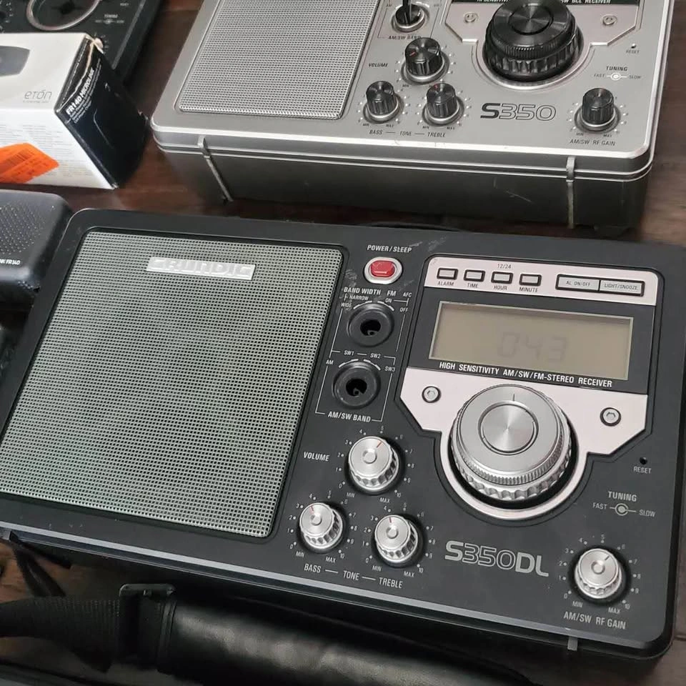 Grundig and Eton Radio Collection (Read) - photo 4