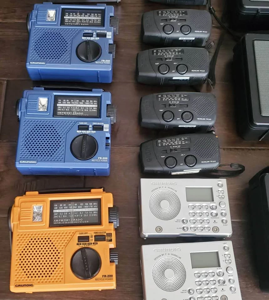 Grundig and Eton Radio Collection (Read) - photo 5