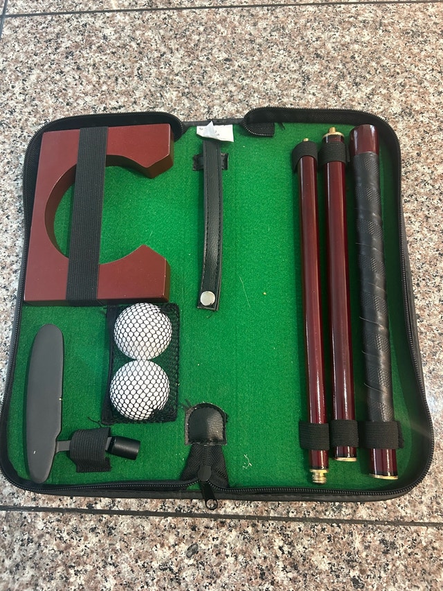 Portable Golf Putting Set
