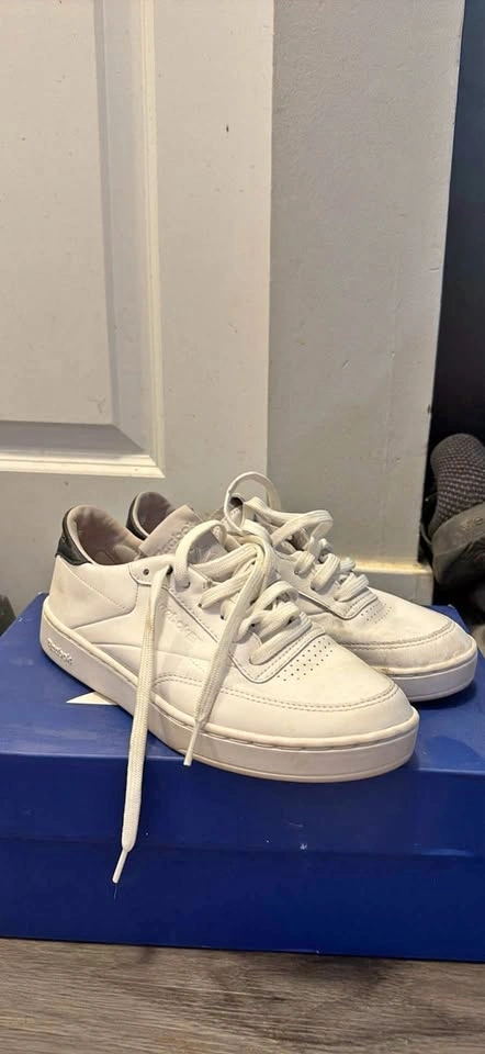 Reebok White Sneakers Size 6
