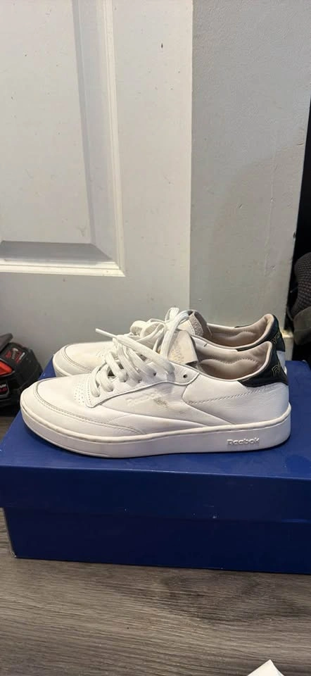 Reebok White Sneakers Size 6 - photo 3