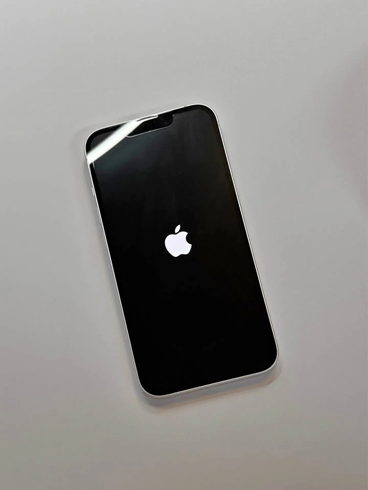 iPhone 14 128gb Starlight