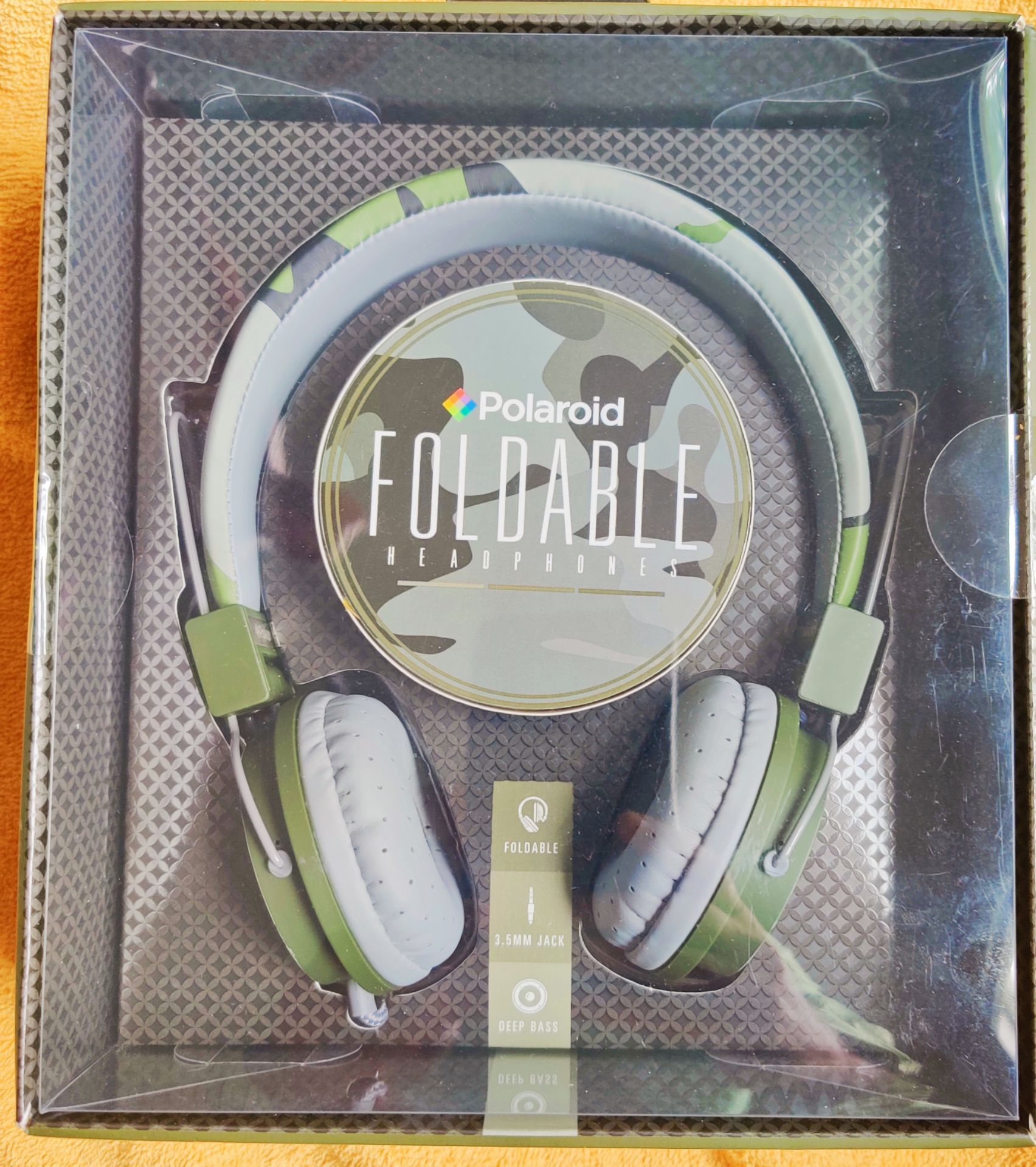 NEW Polaroid Foldable Headphones Camo Green