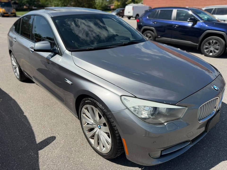 2010 BMW 550i GT - photo 2