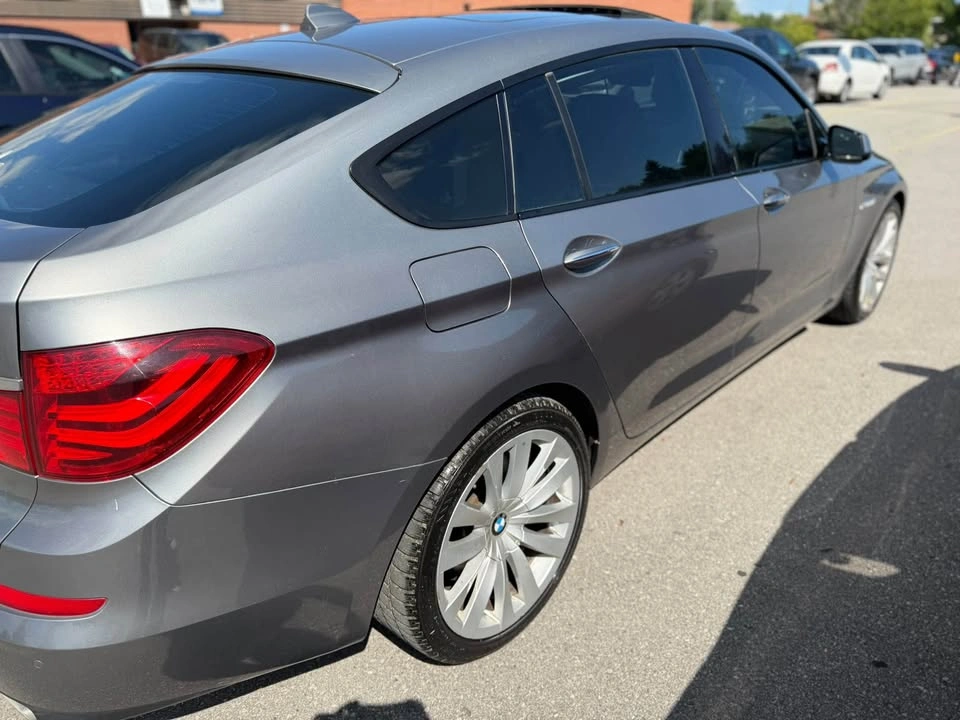 2010 BMW 550i GT - photo 3