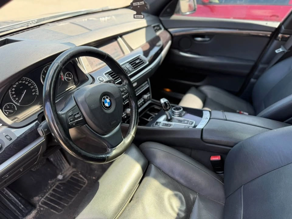 2010 BMW 550i GT - photo 4