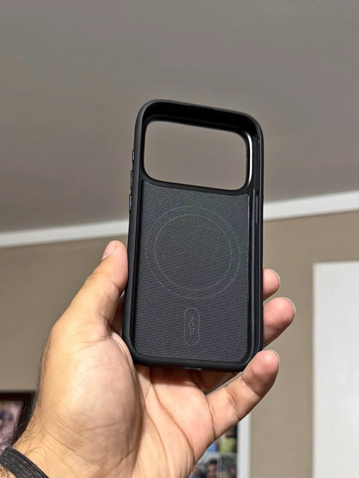 New MagSafe Tech Woven Cases for iPhone 17 Pro/Pro Max