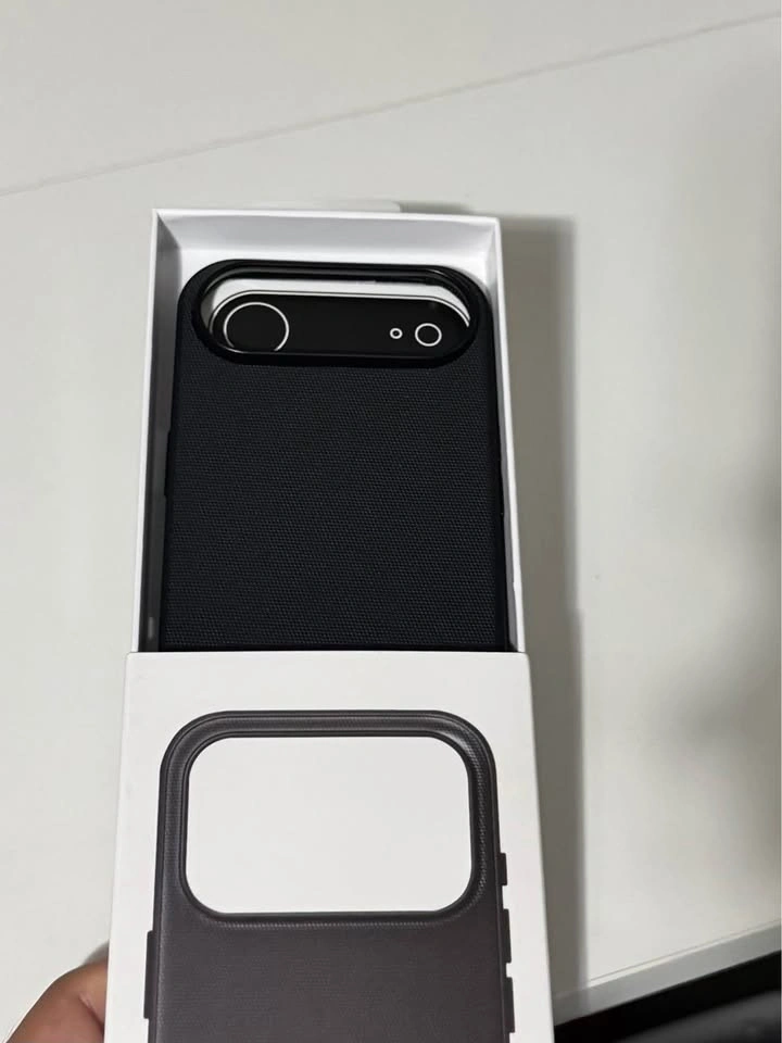 17 air, iPhone Air black Case Back Cover *NEW* - photo 3