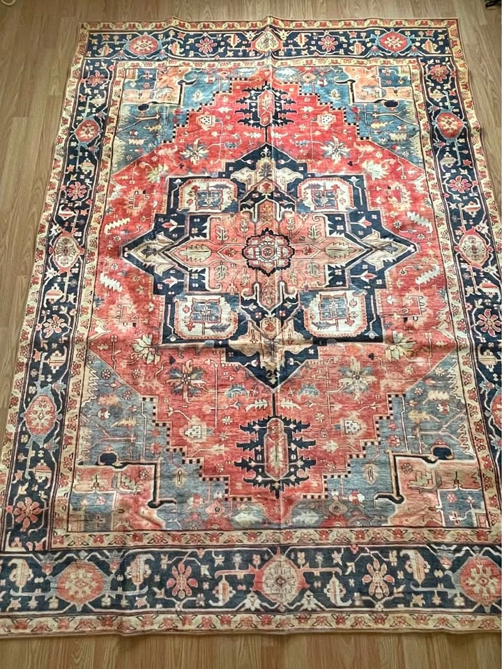 BRAND NEW Vintage-Style Persian Area Rug 5.6’ x 7.8’