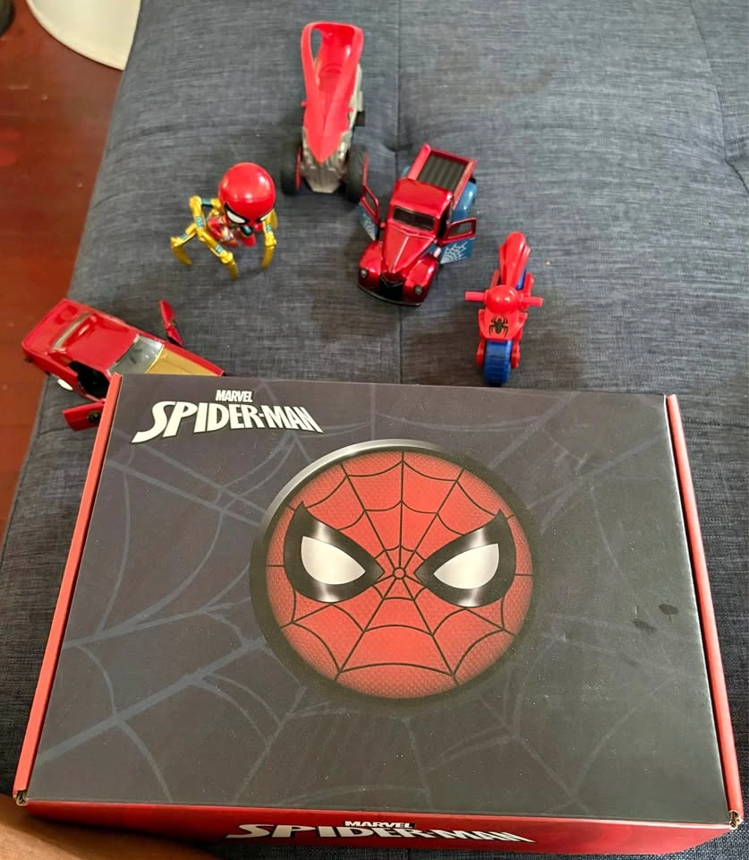 Marvel Spider-Man CultureFly Collector Box and Toy Lot