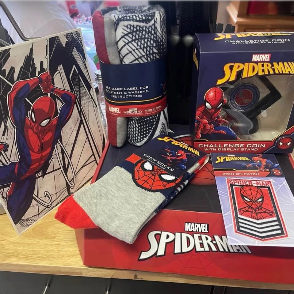 Marvel Spider-Man CultureFly Collector Box and Toy Lot - photo 3