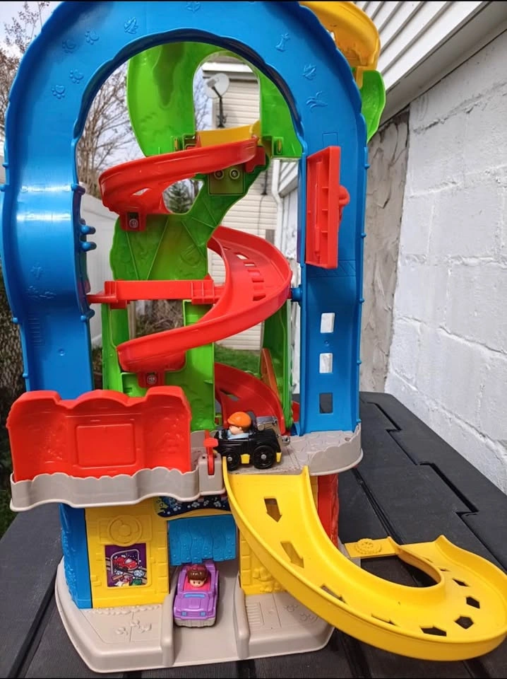 Fisher-Price Little People Sit 'n Stand Skyway 2-in-1 Race Track - photo 2