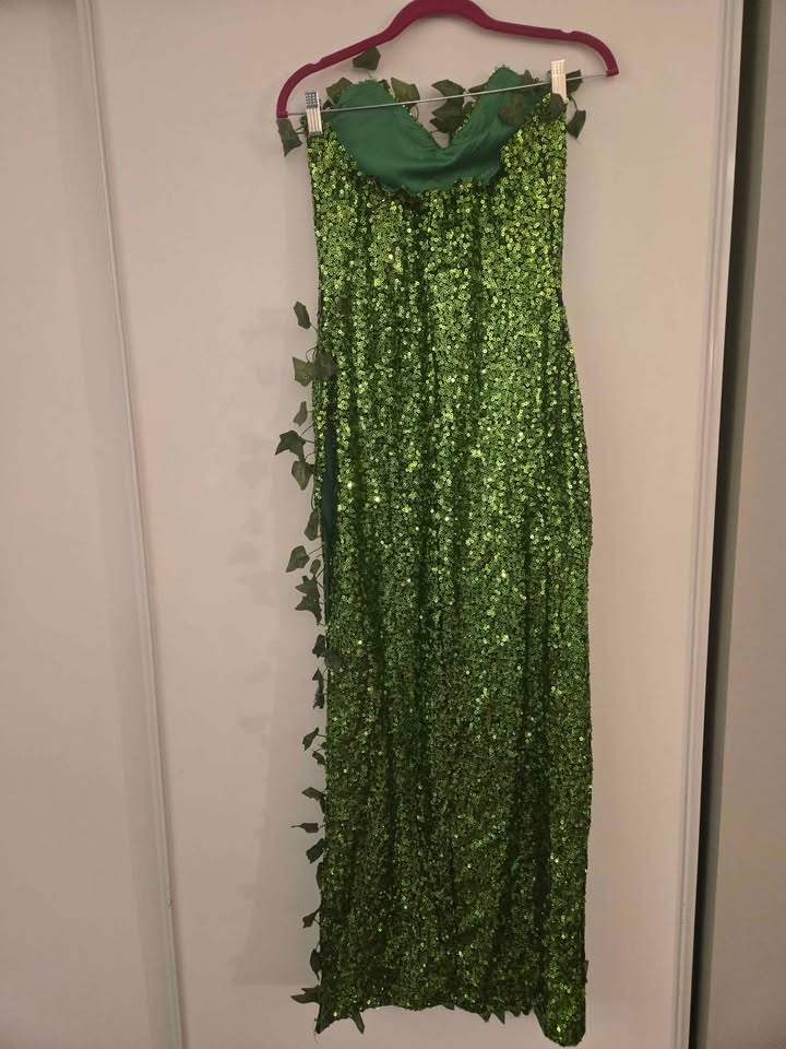 Long Green Sequin Poison Ivy Costume - photo 4