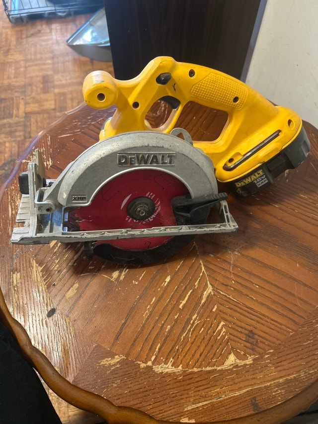 Dewalt Circular Saw