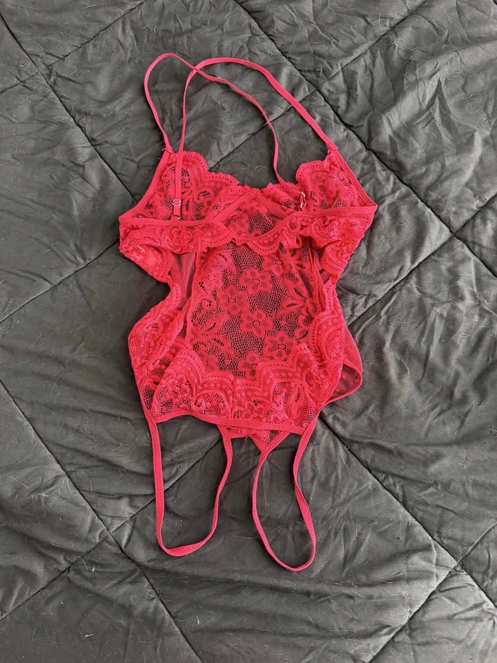 2 lingerie lace body suits! - photo 5