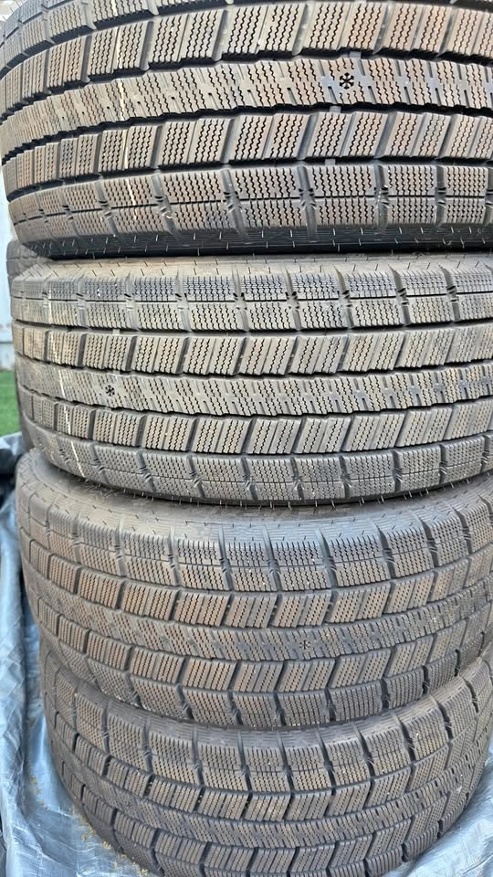 245/45/18 Joyroad winter tires 90% tread