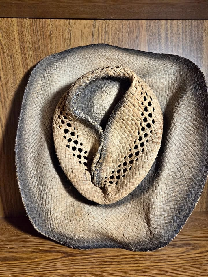 Straw (Cowboy) Hat