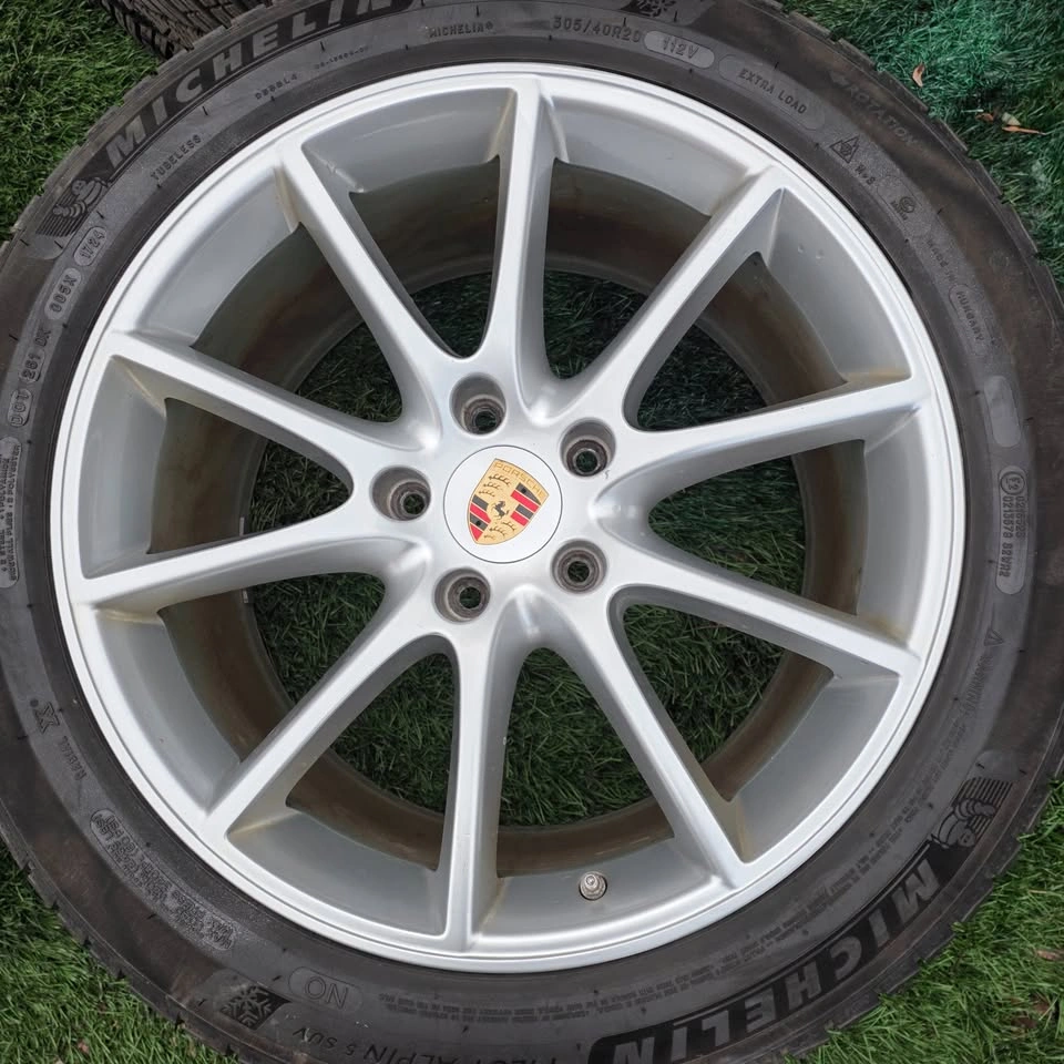20 inch Porsche Cayenne OEM rims with Michelin winter tires - photo 3