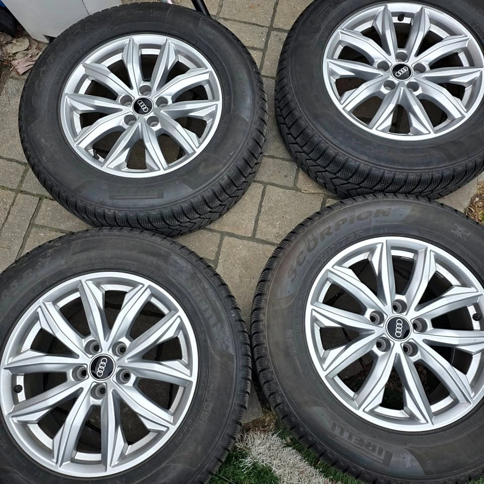 235/65/17 Pirelli winter tires with Audi OEM rims 5x112
