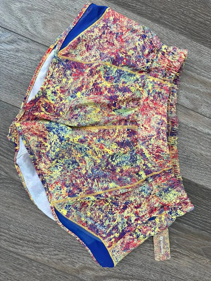lululemon Shorts – New with Tags size 6