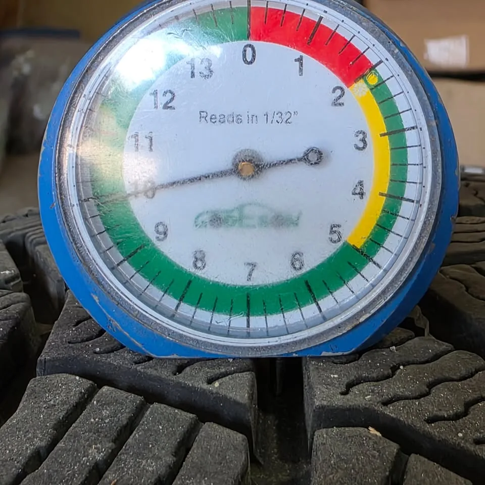 225/45/18 Michelin winter tires 95% tread alloy rims 5x112 image indicator(10)