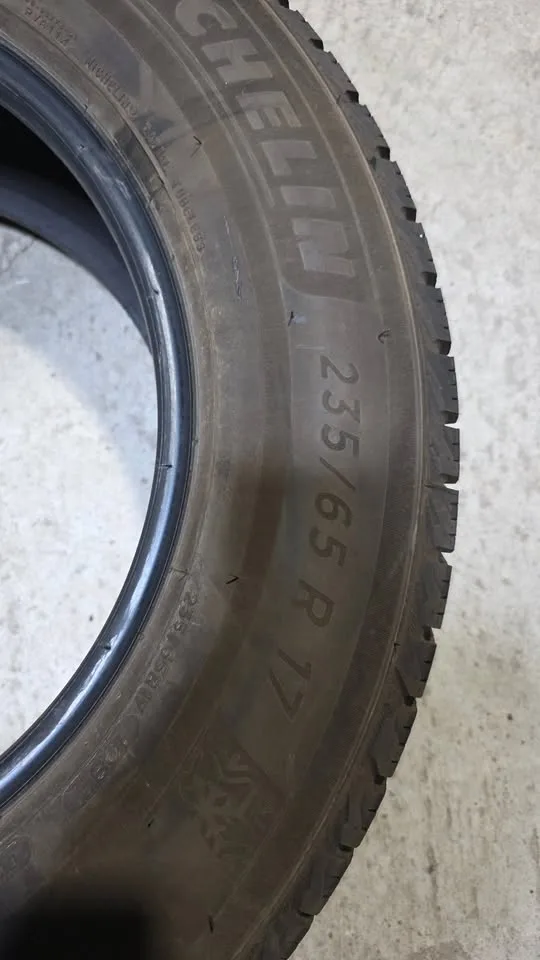 235/65/17 michelin winter tires 95% tread image indicator(3)