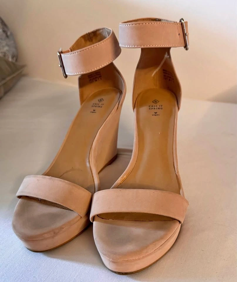 CALL IT SPRING Beige Vegan Suede Wedge Sandals 7.5