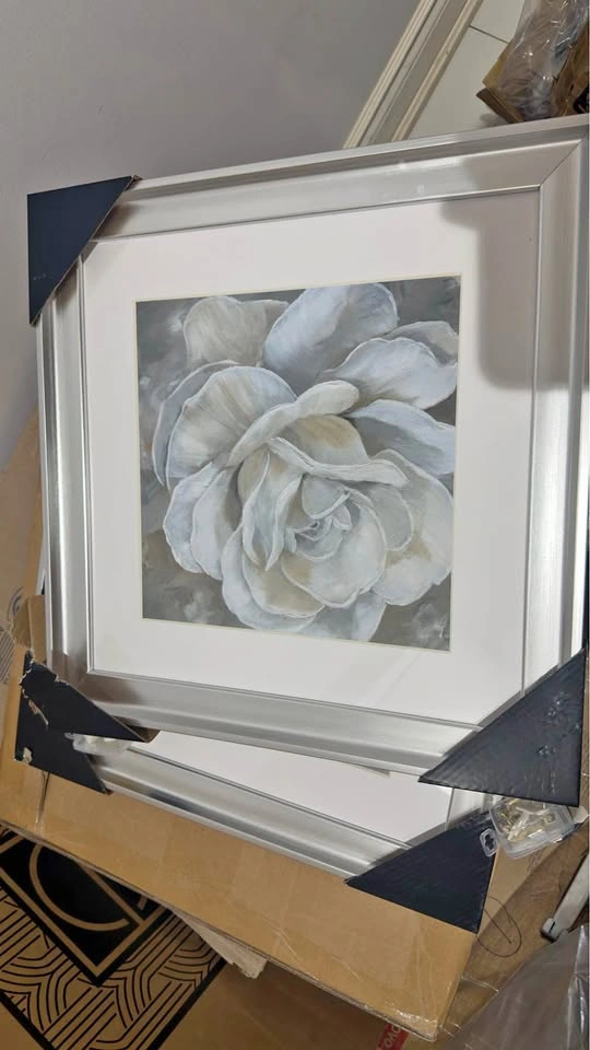 Lark Manor Bombshell Bloom I - 2 Piece Framed Painting Set