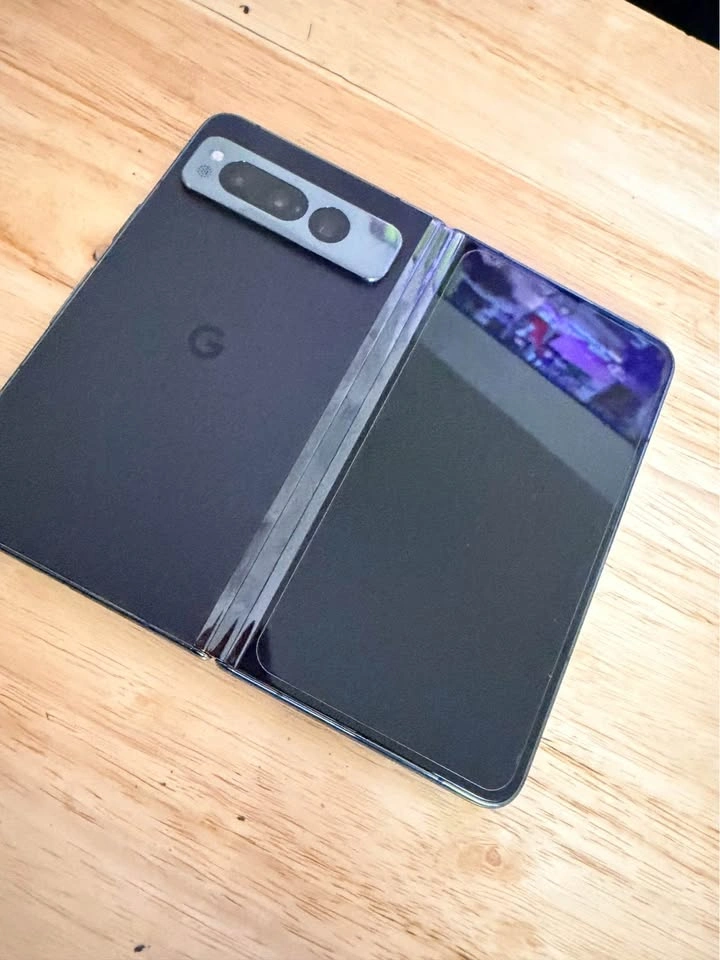 Google Pixel Fold Unlocked 256GB - photo 4