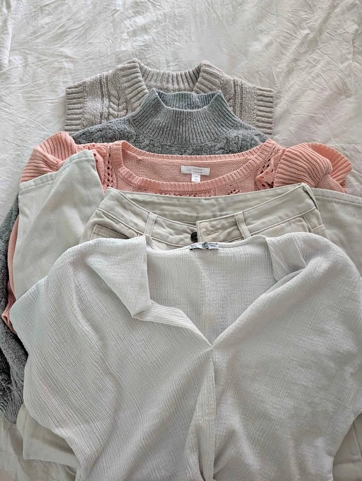 Women's Bundle Clothes (size Medium)