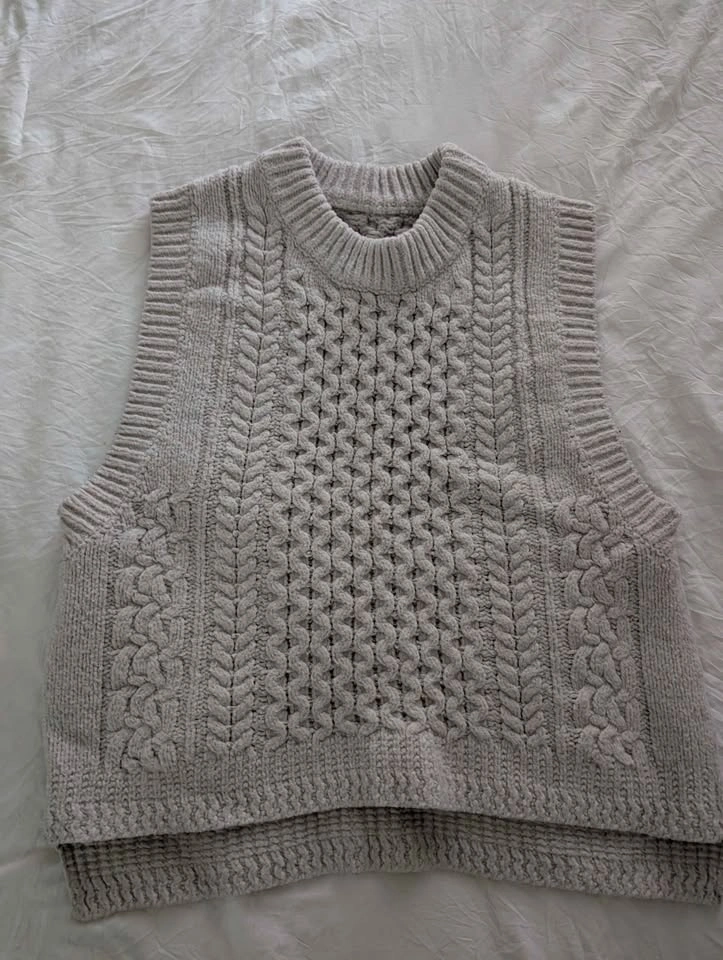 Women's Bundle Clothes (size Medium) - photo 2