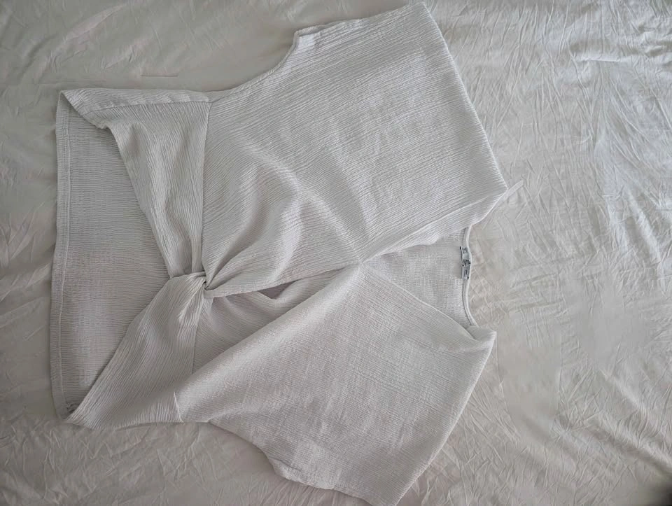 Women's Bundle Clothes (size Medium) - photo 5