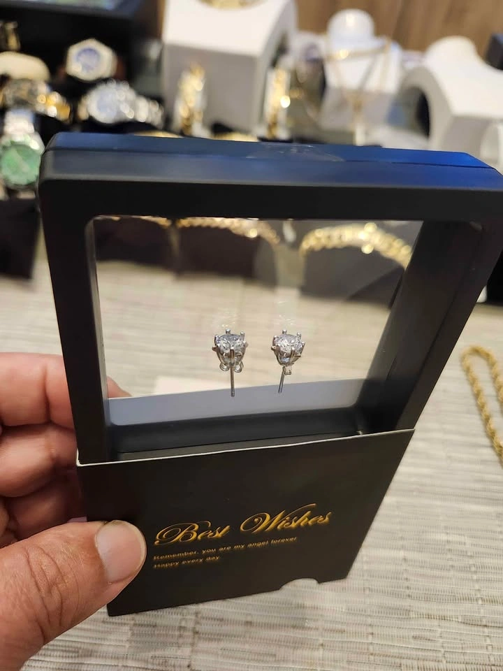 Moissanite 1 Carat Each Round Cut Stud Earrings - photo 4