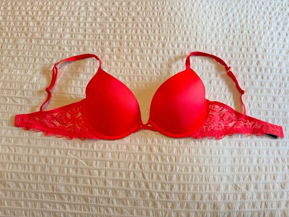 La Senza 34D pink Lace Bra