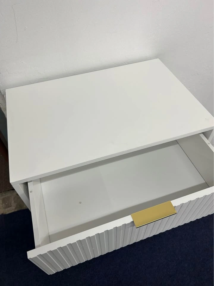 4 Drawer Dresser, Tall Storage Chest with Metal Legs - photo 4