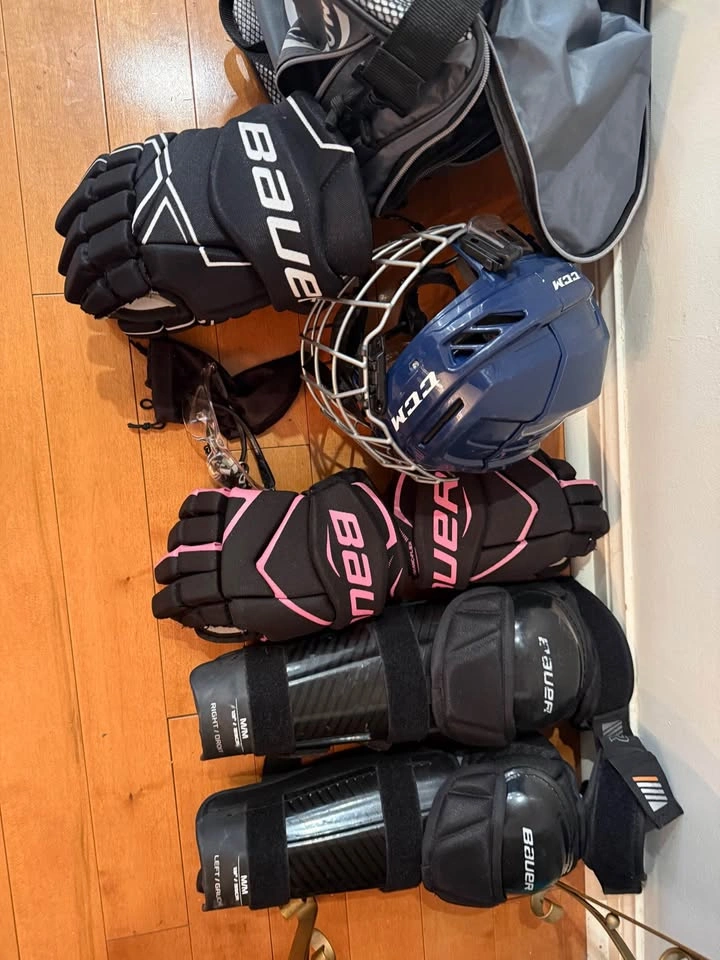 Bauer and CCM Hockey Equipment Bundle - photo 4