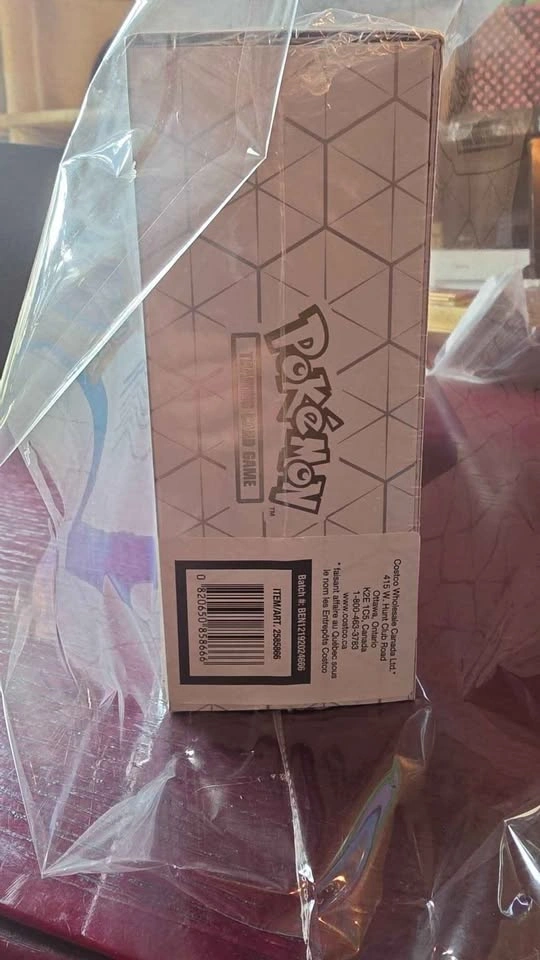 Pokémon TCG: Terapagos ex Ultra-Premium Collection - photo 2