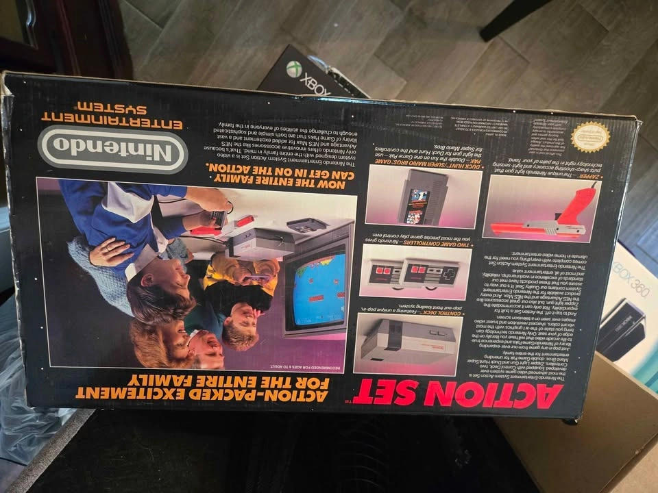 Nintendo NES Action Set Boxed Console - photo 4