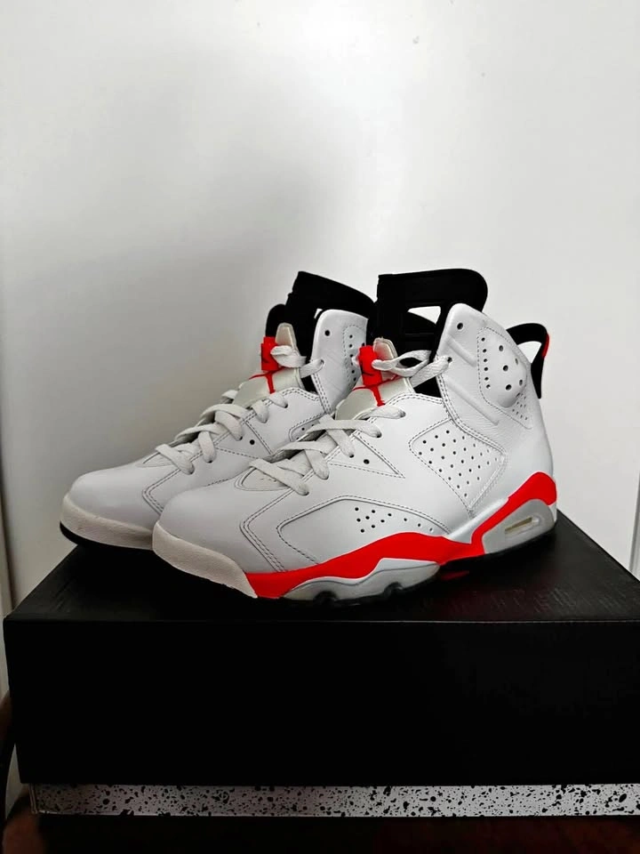 Jordan 6 “Infrared” White 2014 - Size 9