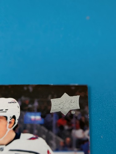 Ryan Leonard 2025-26 Upper Deck Series 1 Young Guns #238 RC - photo 4