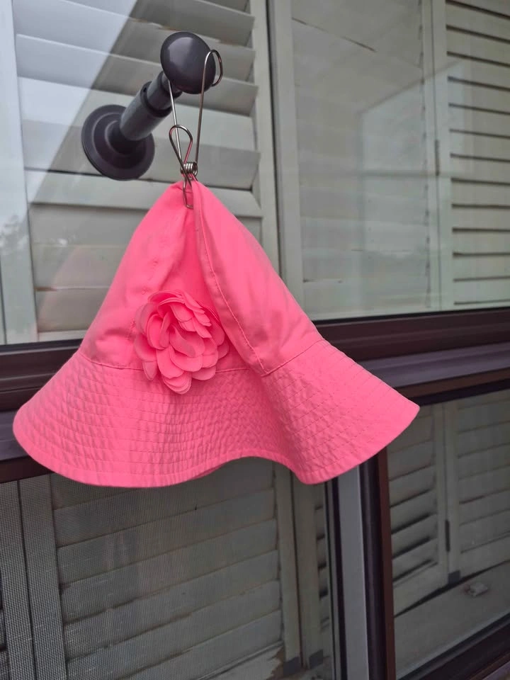 Carter's Pink Flower Bucket Hat Size 2T-4T - photo 2