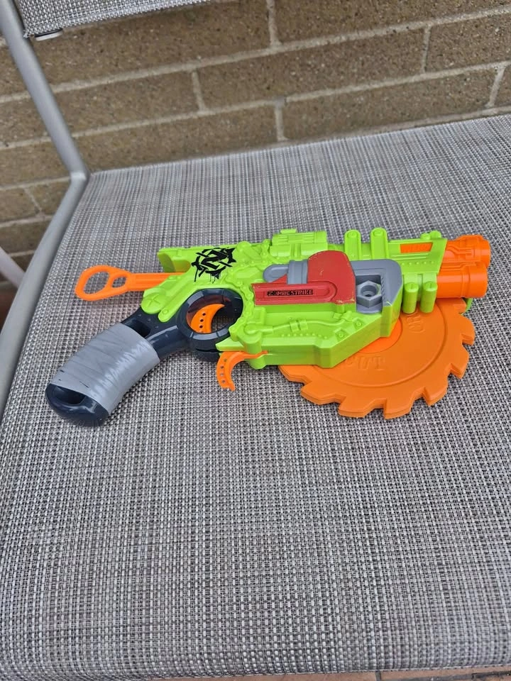 Nerf Zombie Strike Crosscut Blaster