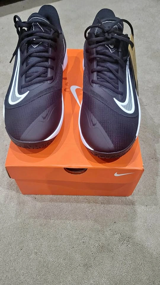 Nike Men Precision 7
