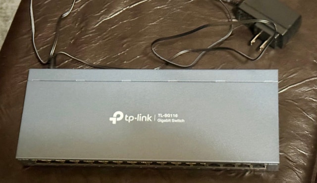 TP-Link TL-SG116 16-Port Gigabit Desktop Switch