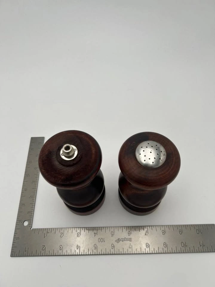 Vintage Baribocraft Canada Wooden Salt & Pepper Set – 1970s - photo 4
