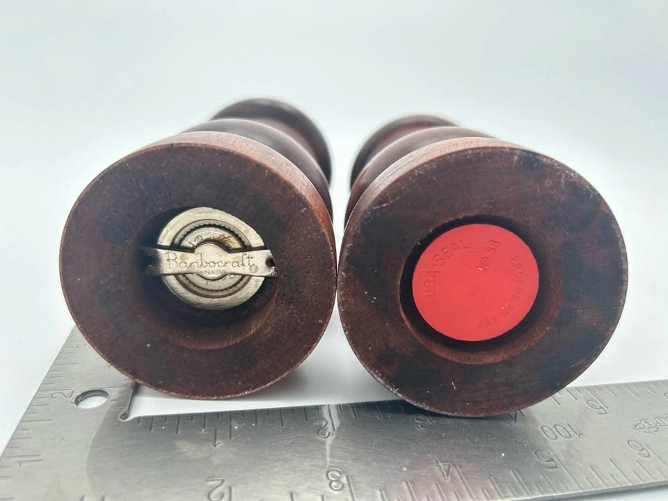 Vintage Baribocraft Canada Wooden Salt & Pepper Set – 1970s - photo 5