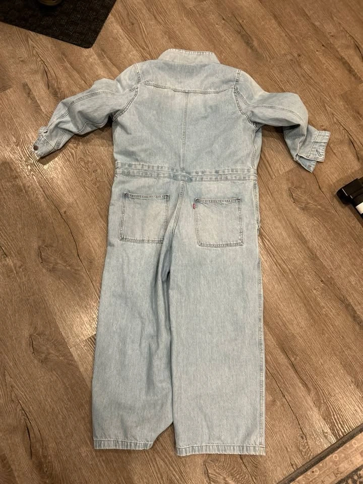 Levi’s Women’s XL Denim Jumpsuit – Light Wash - photo 4