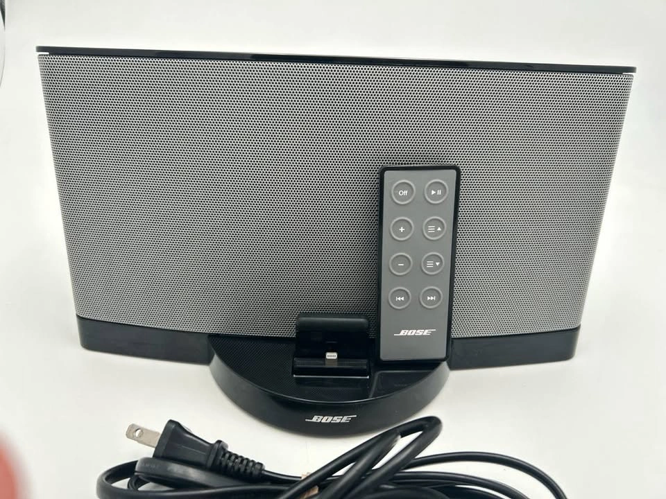 Bose SoundDock Series III Lightning Speaker + Remote – Tested - photo 4